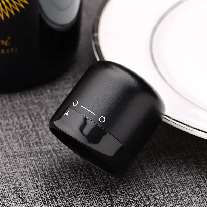 1pc Black Domestic Kitchen Sealing Red Wine Bottles Stoppers Mini Preservation Spin Leak Proof Wine Champagne Stoppers Cap